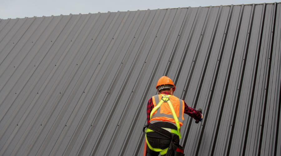 Professional metal roof installation services in Lincoln, NM